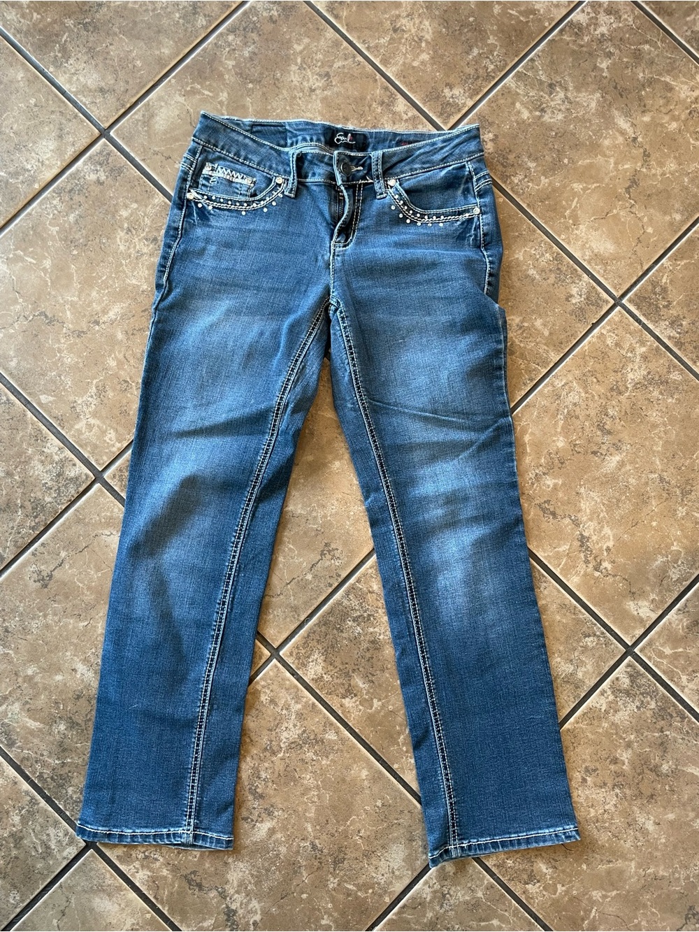 Earl jeans with Studded Pockets size 4P
